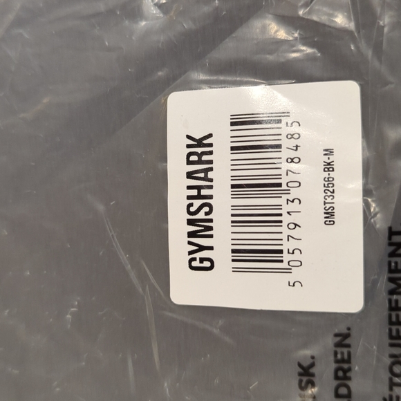 GymShark critical t shirt black in color - Picture 3 of 3